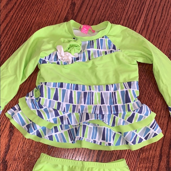 Isobella and chloe rashguard bathing suit - Picture 2 of 6